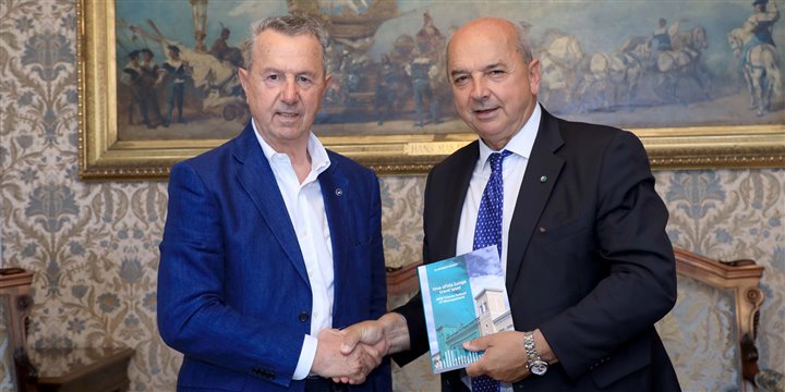 Il direttore scientifico del MIB Nanut ricevuto dal sindaco Dipiazza