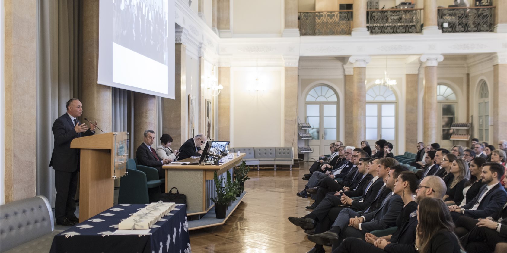 Origini Italia: Conferring Degrees