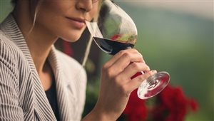 Leadership femminile e transizione del vino: un nuovo asse strategico