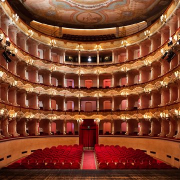 Teatro Mario Del Monaco