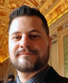 Elvis Bernardi, Origini 19